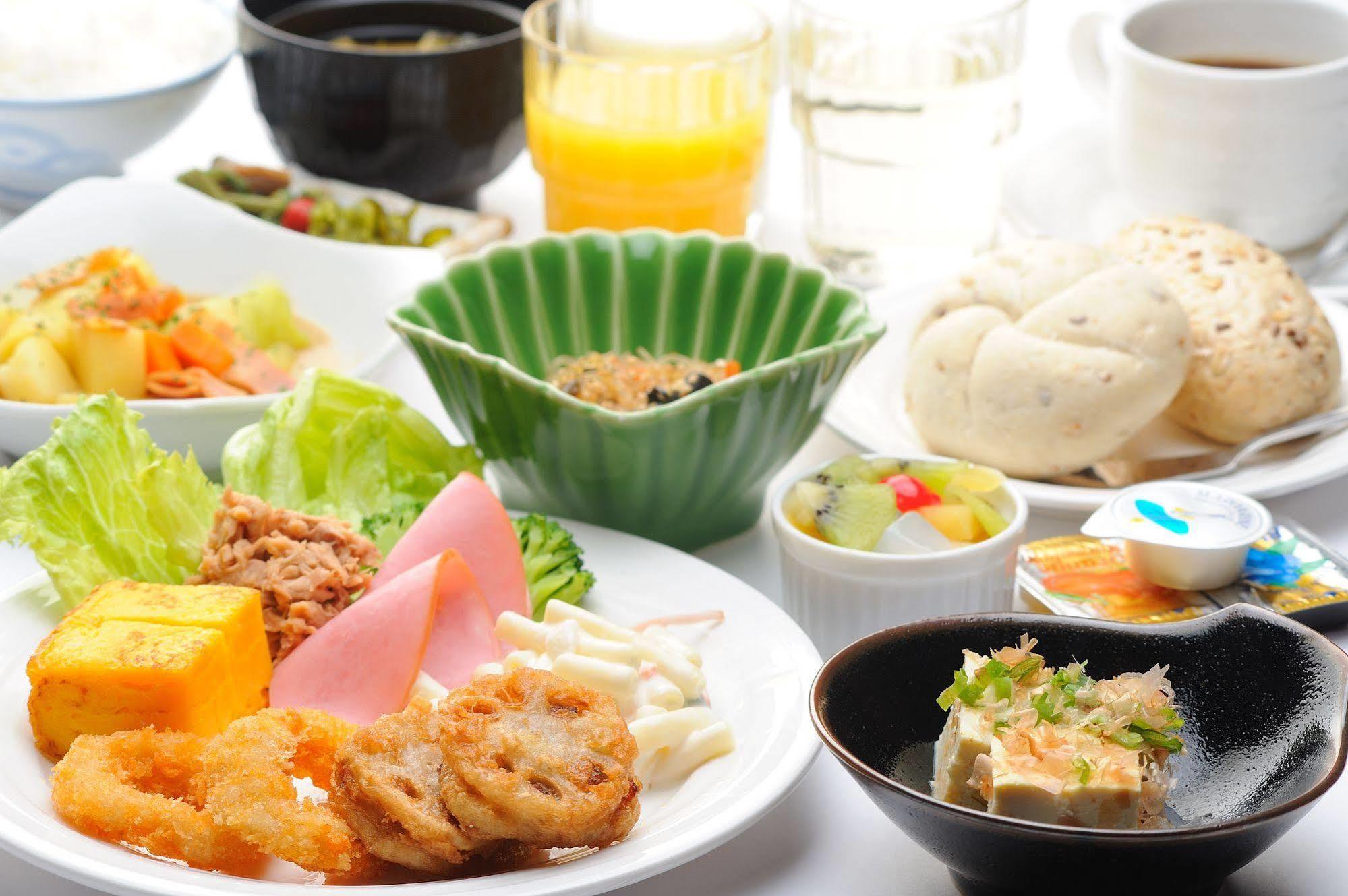 Hotel Route-Inn Susono Inter Ngoại thất bức ảnh